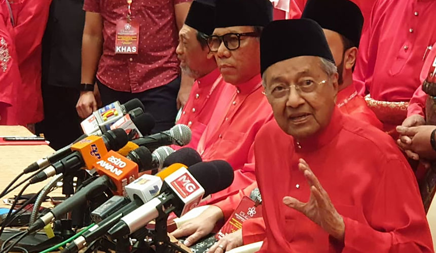 Lapor Langsung Perhimpunan Agung Tahunan Bersatu Astro Awani