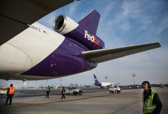 Planes Dry Ice Pharmacies The Logistical Challenges Of Covid 19 Vaccines Astro Awani